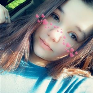 Meet your Posher, Emily